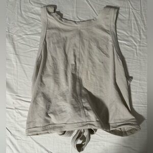 Lululemon tank